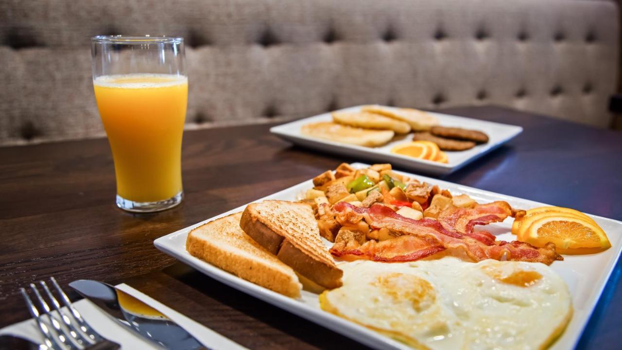 Holiday Inn - Clarksville Northeast By Ihg Ngoại thất bức ảnh